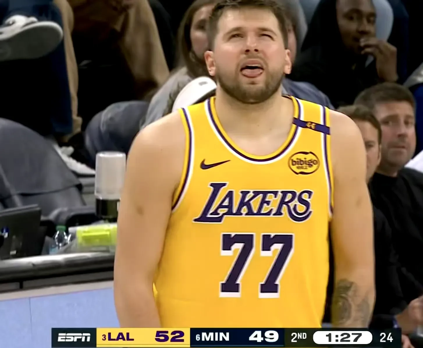 败北首场状态出色,法国队观众沸腾!,东契奇重返赛场上演精彩一战(脑洞找茬150通关攻略) 败北首场状态出色,法国队观众沸腾!,东契奇重返赛场上演精彩一战(脑洞找茬150通关攻略)