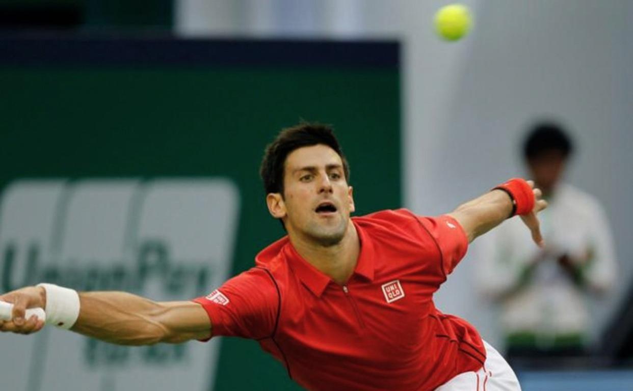 关于德约科维奇回归赛场，战术调整首场状态亮眼，老鹰观众沸腾！的信息